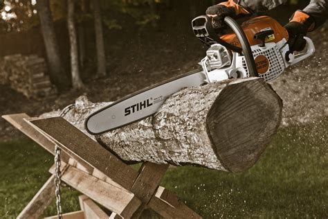 Chainsaws .